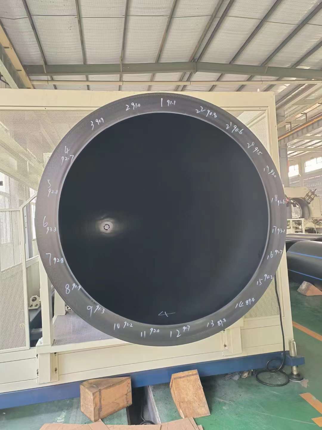 उच्च जाडी आणि मोठ्या व्यासाचे पाईप्स: पाईप एक्सट्रूझनमध्ये सॅग कसे टाळायचे