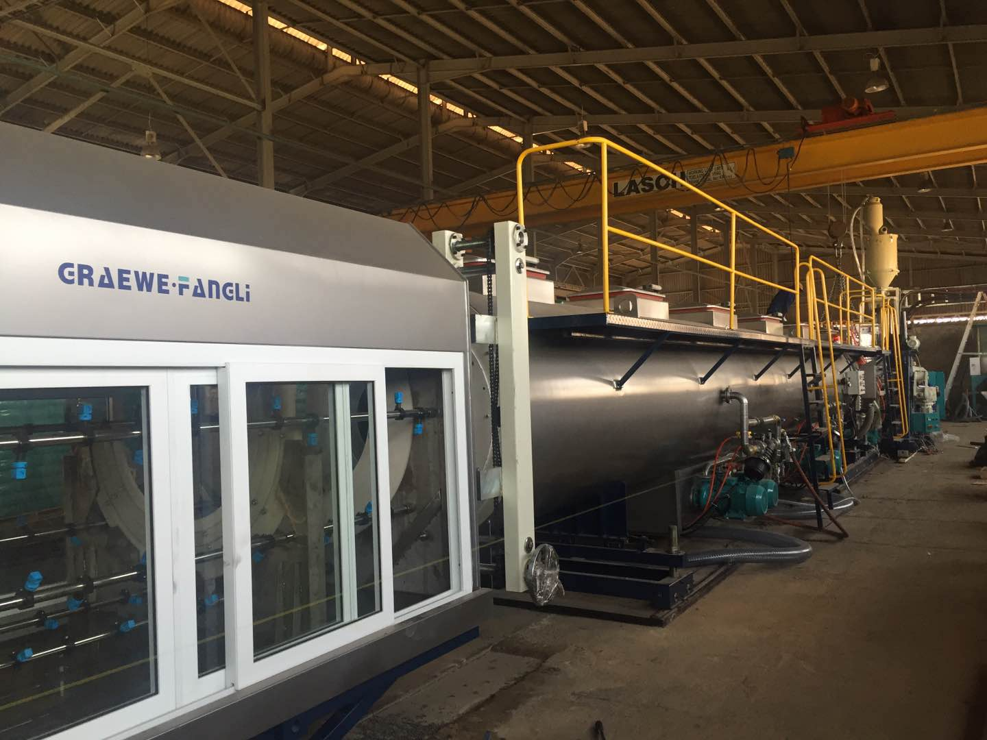 प्लास्टिक एक्सट्रूडरच्या मुख्य मशीनच्या अस्थिर प्रवाहाचे निराकरण करण्यासाठी उपाय